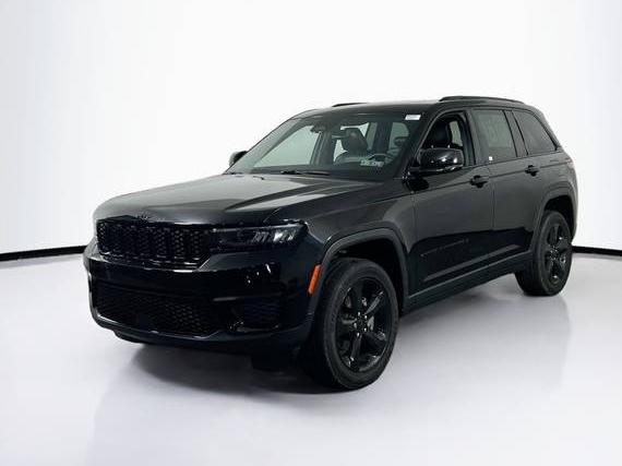 JEEP GRAND CHEROKEE 2022 1C4RJHAG8N8588981 image